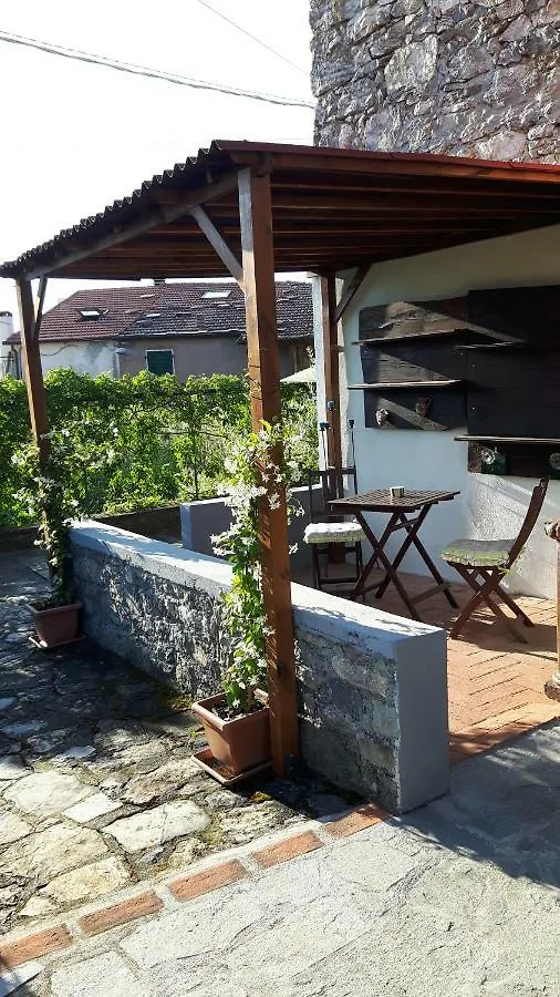 Bed and Breakfast A Ridosso Riccò del Golfo di Spezia 0*,